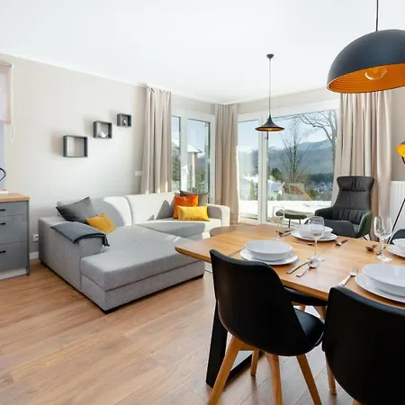 Everysky - Izerska 8 *