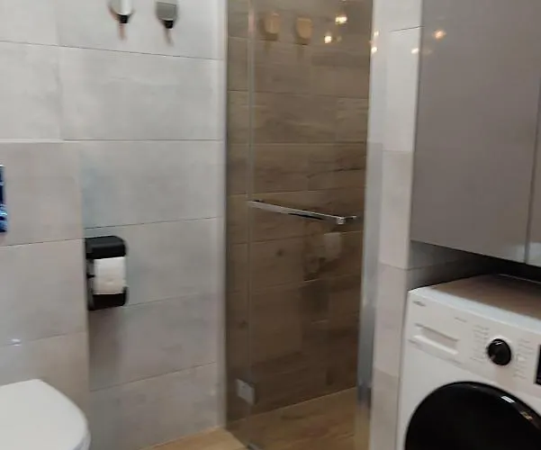 Everysky - Izerska 8