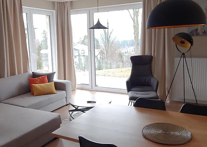 Everysky - Izerska 8 * 斯克拉斯卡波伦巴